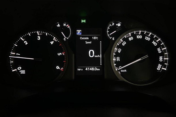 2020 Toyota Prado GX image 16