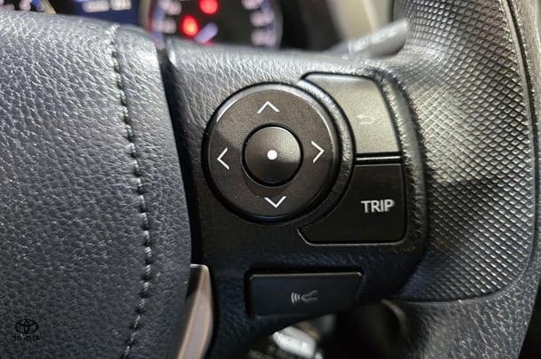 2018 Toyota RAV4 GX-2WD image 16