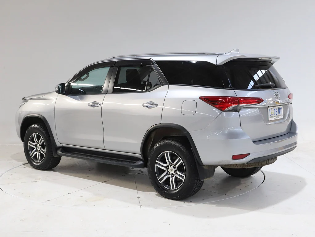 2019 Toyota Fortuner GXL image 5