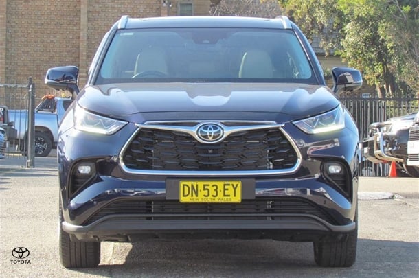 2023 Toyota Kluger AWD GRANDE image 2