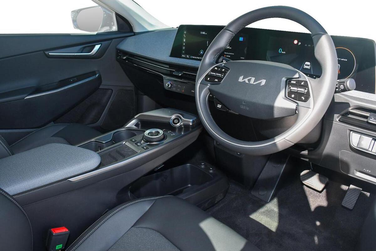 2025 Kia EV6 Air Auto MY24 image 7