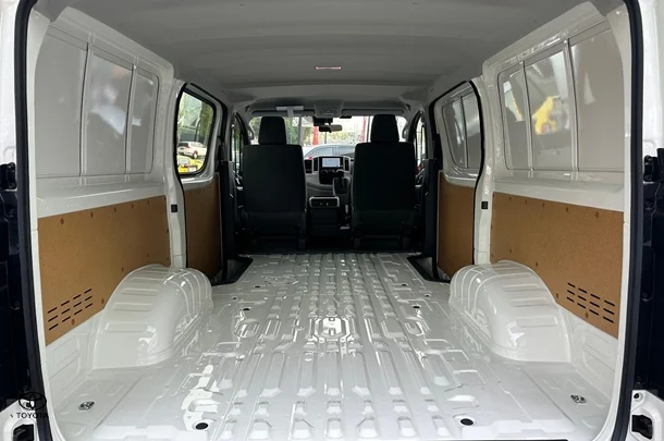 2023 Toyota Hiace LWB image 2