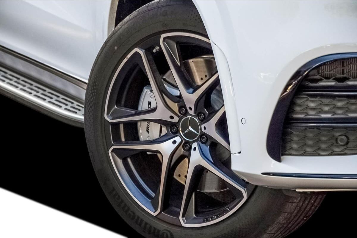 2025 Mercedes-Benz GLE-Class GLE53 AMG Auto 4MATIC+ image 8