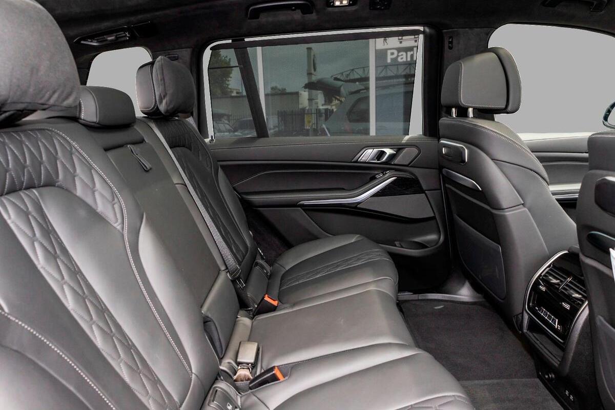 2024 BMW X7 xDrive40d M Sport G07 LCI Auto 4x4 image 9