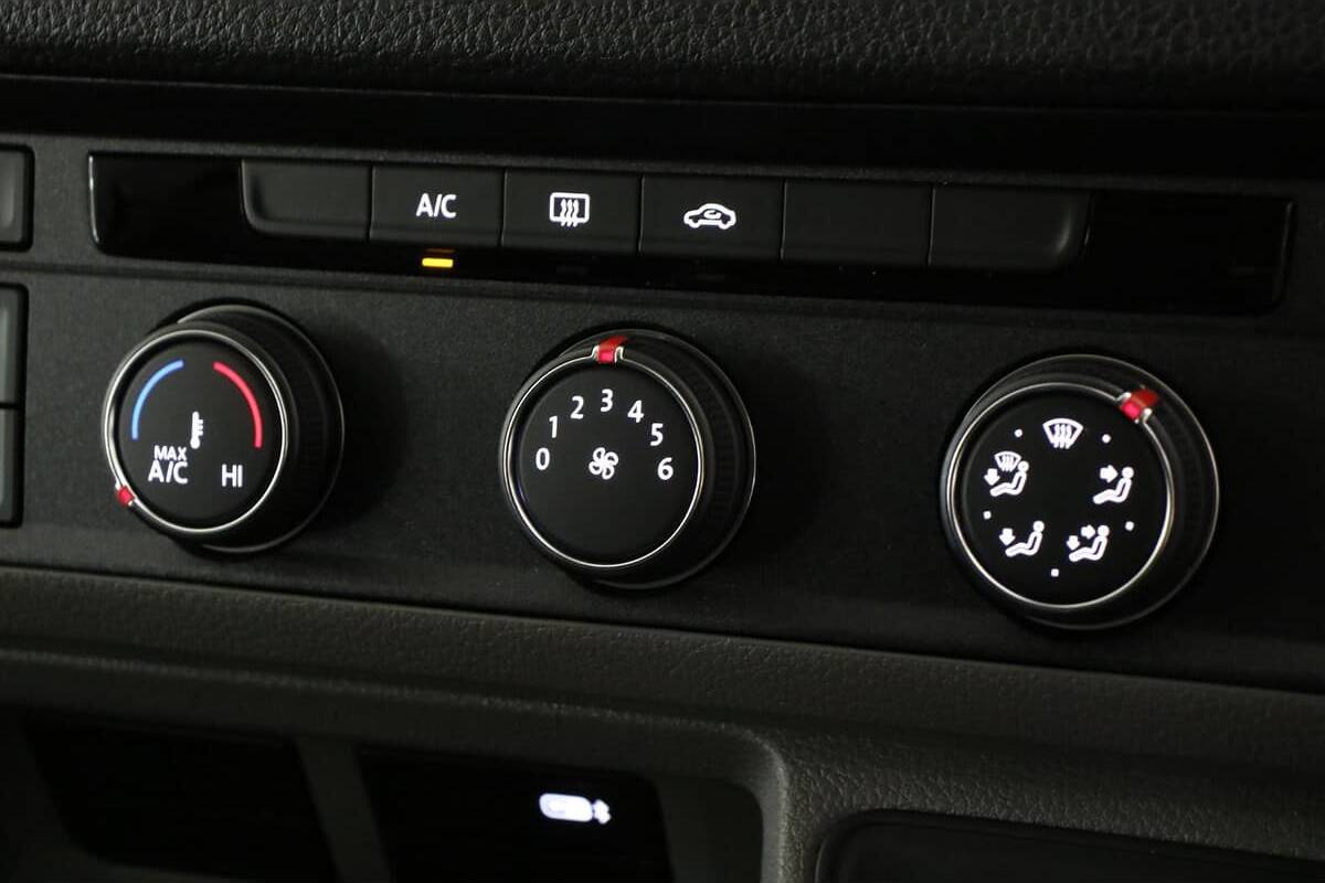 2024 Volkswagen Crafter 55 TDI410 SY1 Medium Wheelbase Auto MY24 image 9