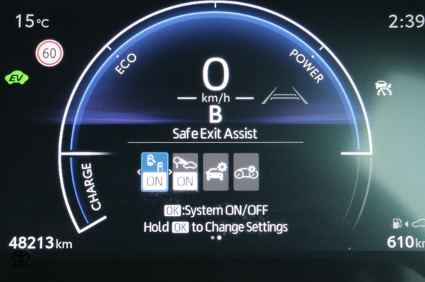2023 Toyota Corolla Cross Hybrid GX image 28