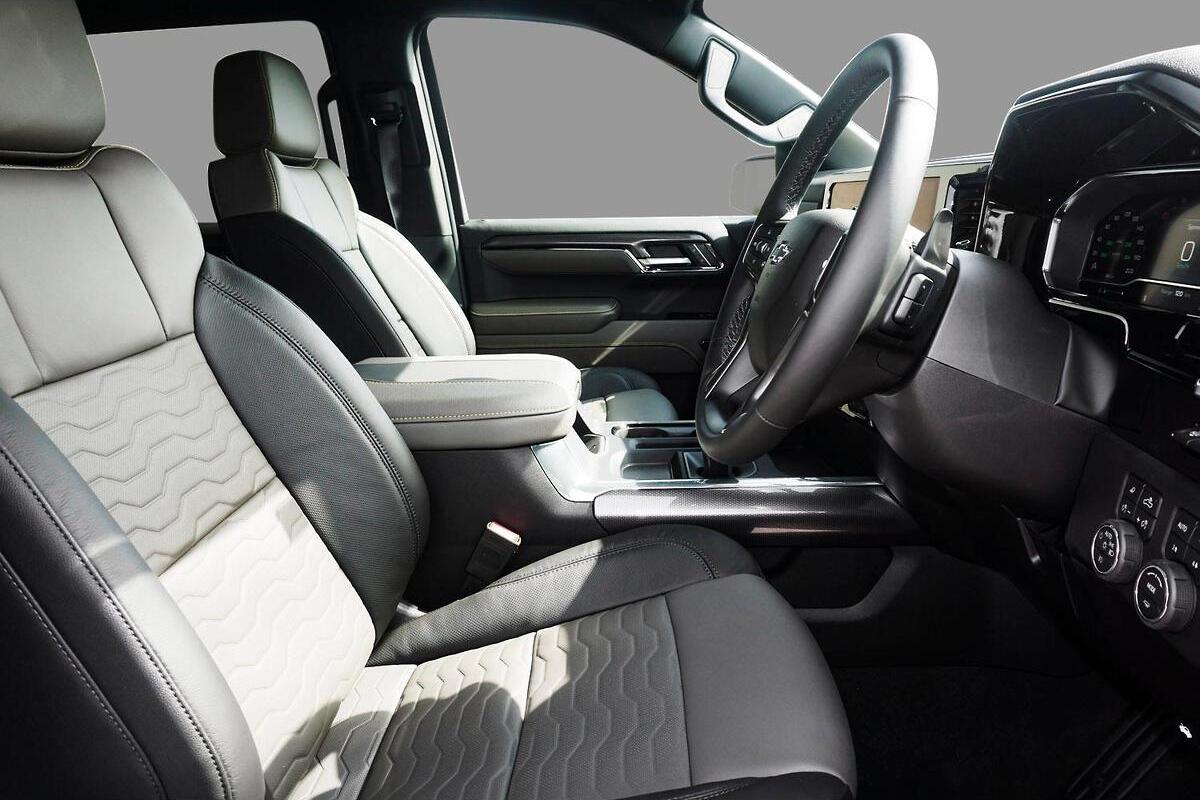 2025 Chevrolet Silverado 1500 ZR2 W/Tech Pack Auto 4x4 MY24 image 7