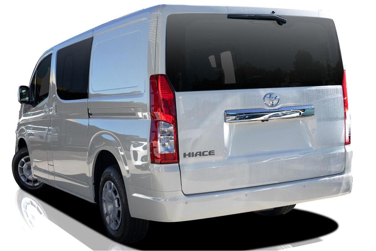 2024 Toyota Hiace LWB Auto image 4