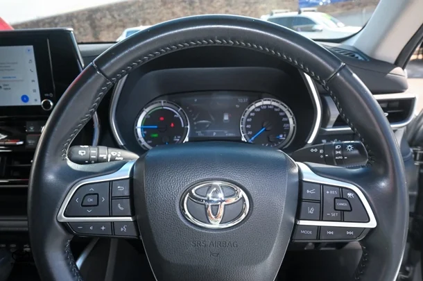 2022 Toyota KLUGER HYBRID GX AWD image 11