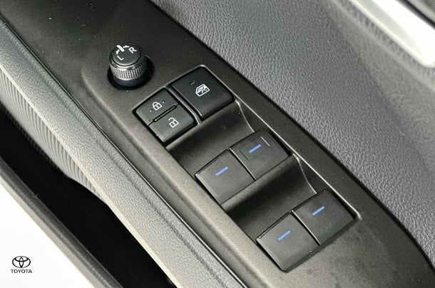 2023 Toyota Camry Hybrid Ascent image 13