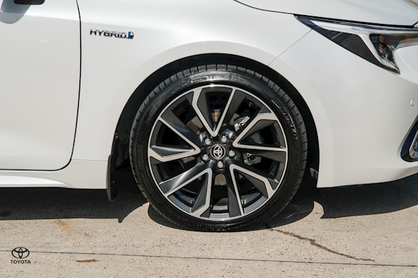 2023 Toyota Corolla ZR image 20