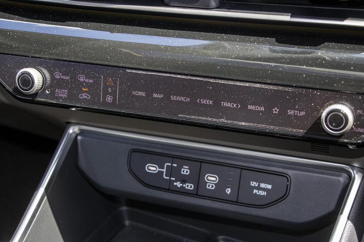 2024 Kia Carnival GT-Line HEV Auto MY25 image 13