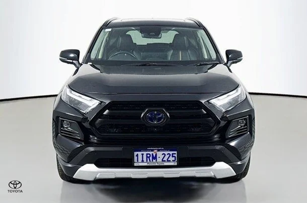 2023 Toyota Rav4 Hybrid Edge image 2