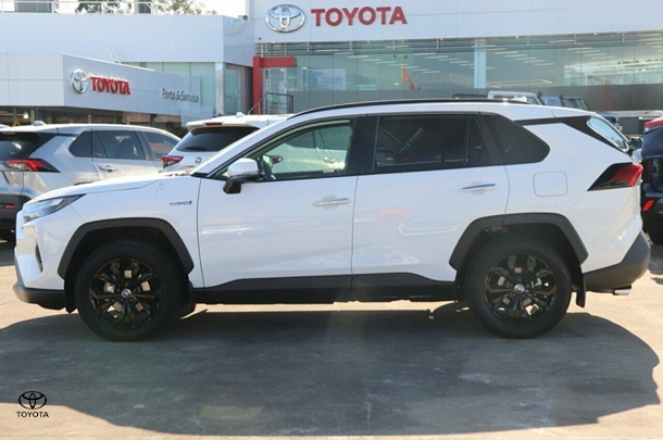2024 Toyota RAV4 Hybrid Cruiser-AWD image 16