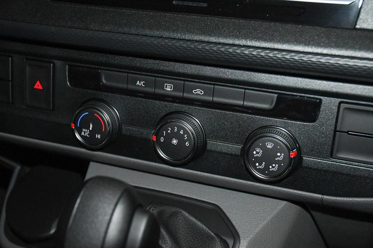 2024 Volkswagen Transporter TDI450 T6.1 SWB Auto 4MOTION MY24 image 13