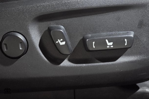2019 Toyota Prado VX image 22