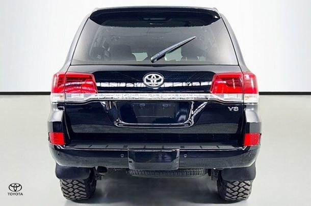 2021 Toyota LANDCRUISER GXL image 7