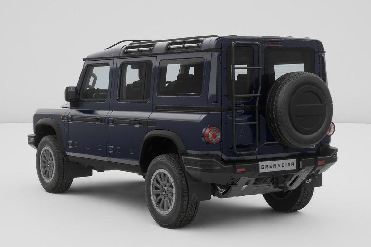 2024 INEOS Grenadier Station Wagon Fieldmaster Edition Auto 4x4 MY25 image 2