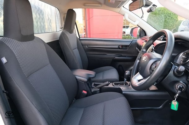 2021 Toyota Hilux 4x2 Workmate image 12