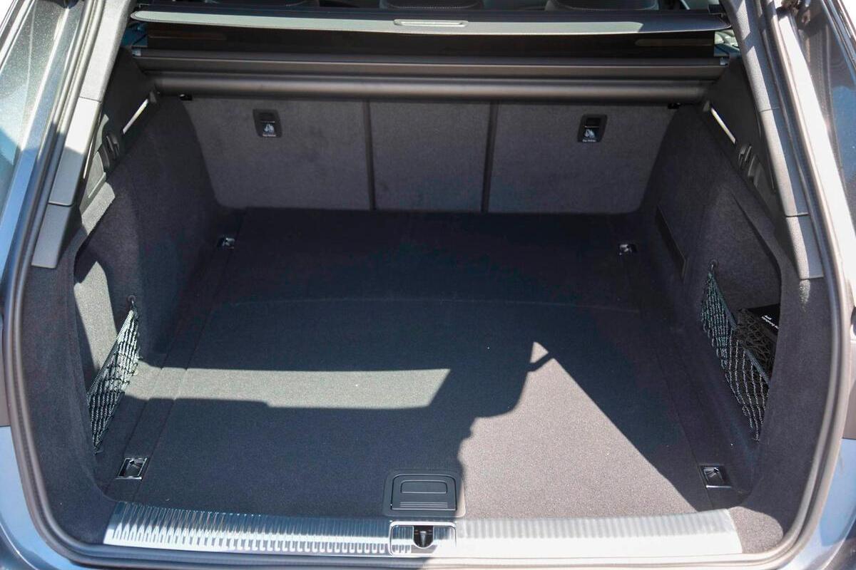 2024 Audi A4 45 TFSI S line Auto quattro MY24 image 10