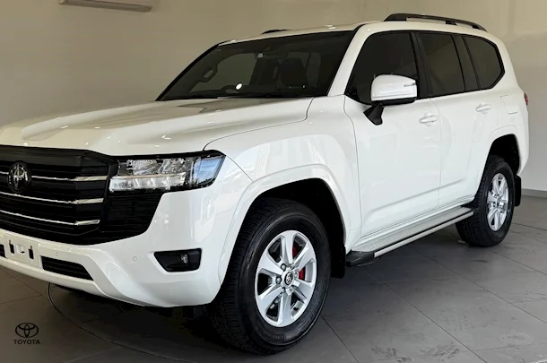 2022 Toyota Landcruiser GXL image 6