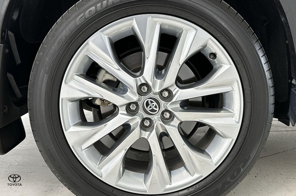 2021 Toyota Kluger AWD GRANDE image 12