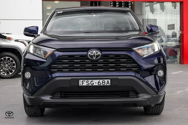 2019 Toyota RAV4 GX-2WD image 4