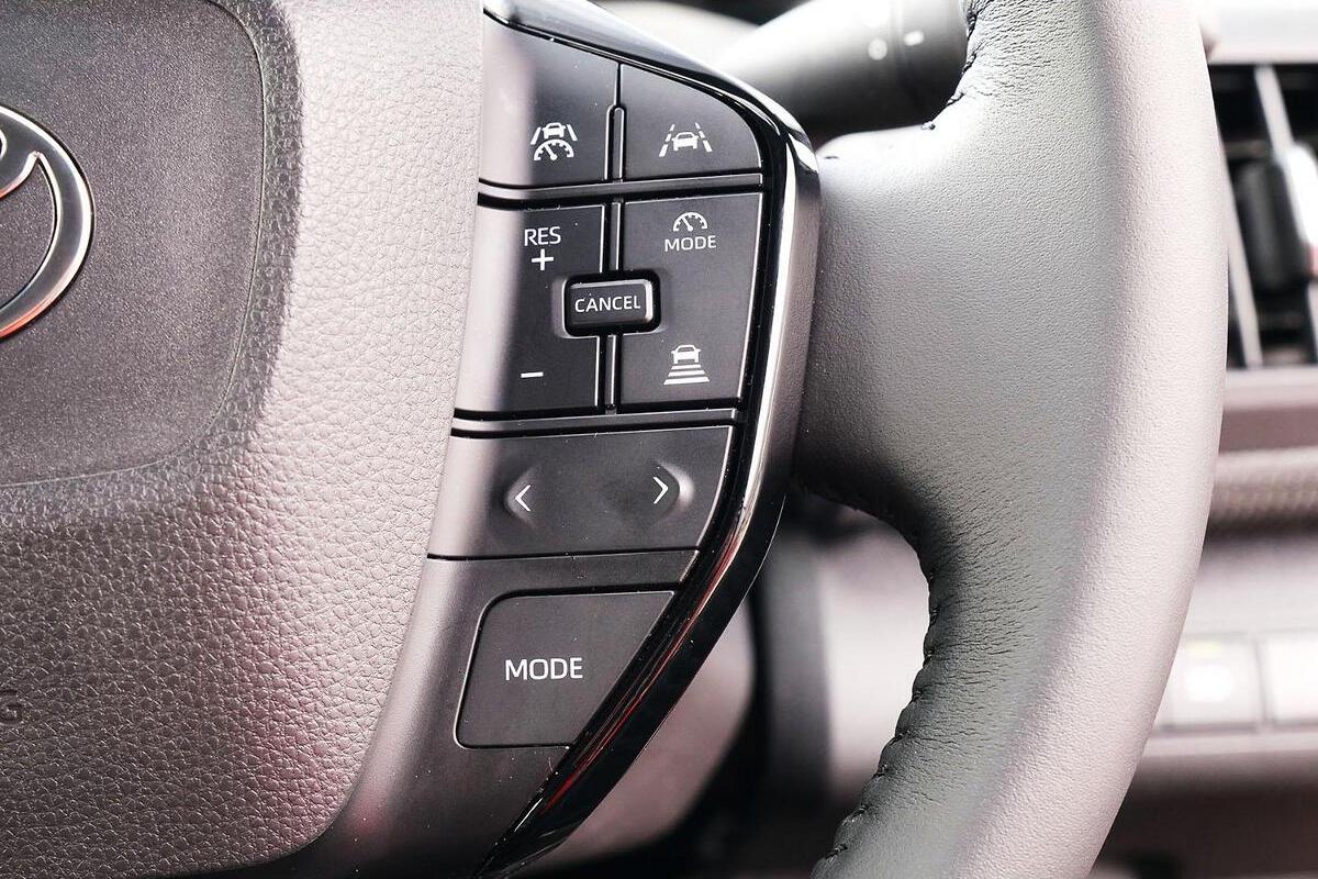 2024 Toyota bZ4X Auto 2WD image 14