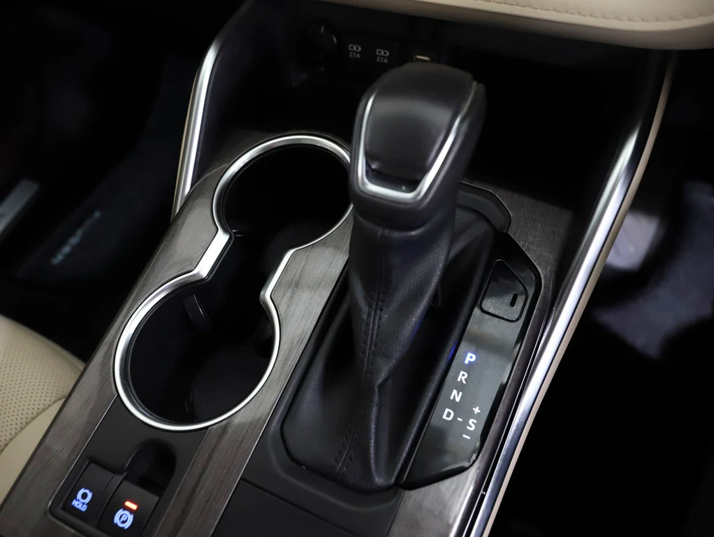 2021 Toyota Kluger Hybrid AWD GRANDE image 14
