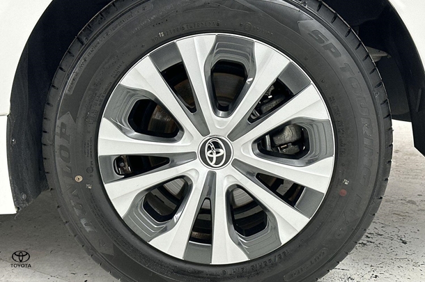 2020 Toyota Corolla Sedan Hybrid Ascent Sport image 11