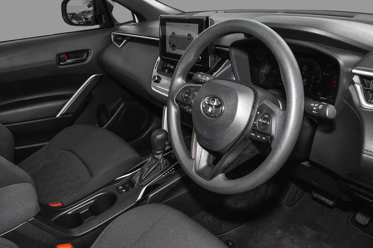2024 Toyota Corolla Cross GX Auto 2WD image 7