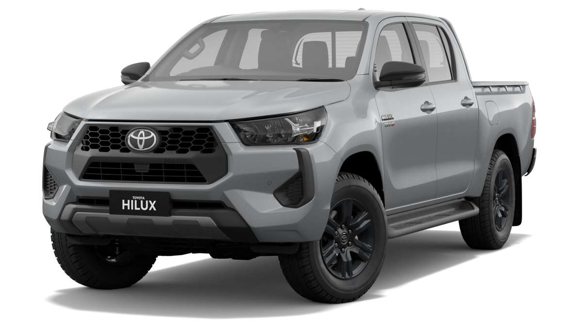 2024 Toyota Hilux 4x4 SR 48V Diesel Double-Cab Pick-Up image 4