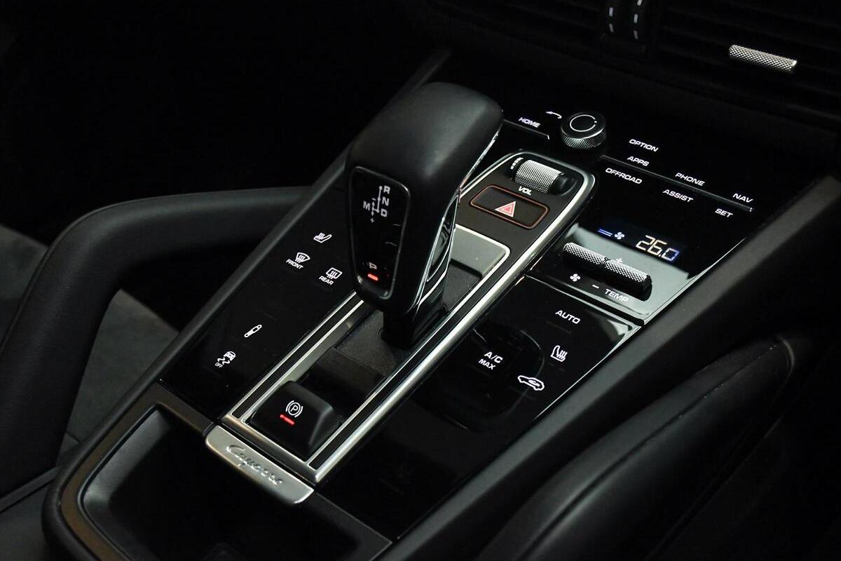 2024 Porsche Cayenne GTS 9YA II Auto 4x4 MY25 image 14