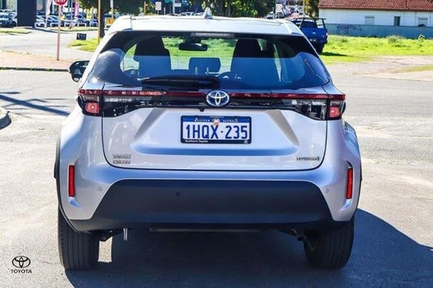 2022 Toyota Yaris Cross Hybrid GX image 5