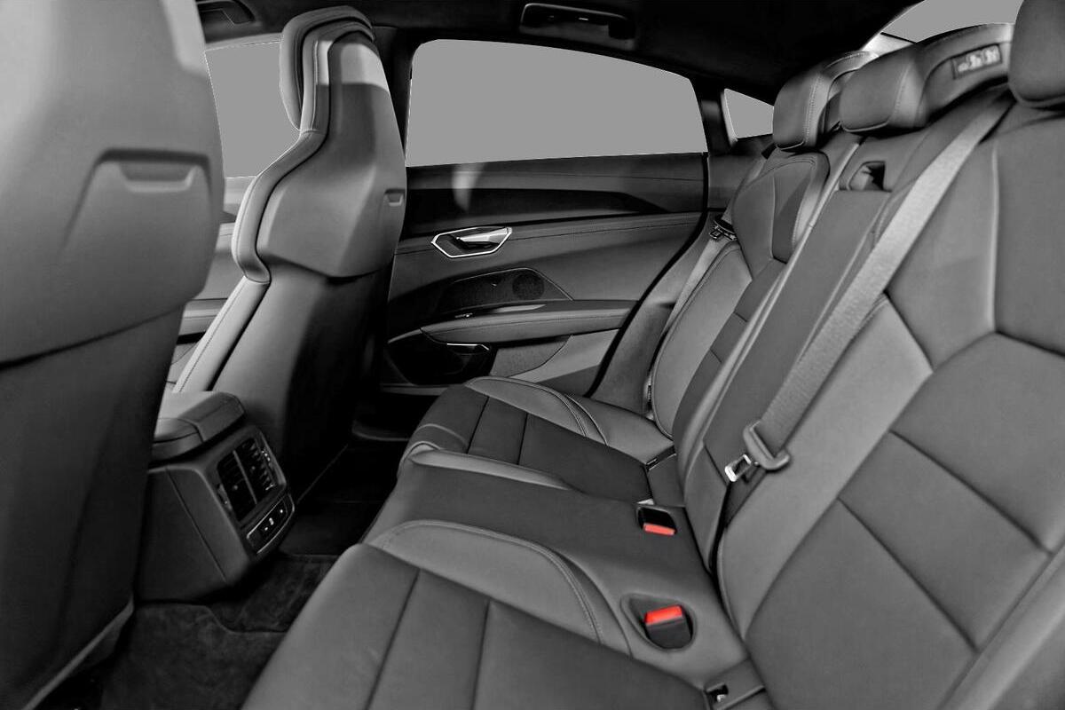 2024 Audi e-tron GT Auto e-quattro MY24 image 9