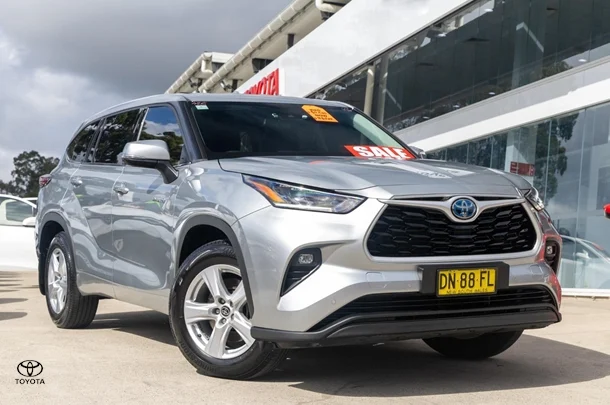 2021 Toyota KLUGER HYBRID GX AWD image 1
