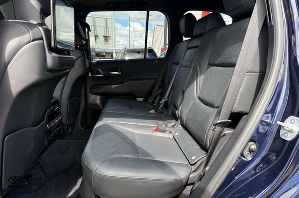 2021 Toyota Landcruiser Sahara image 5