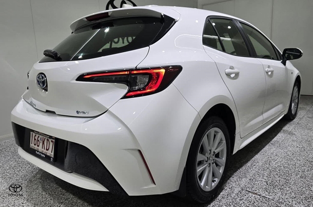 2024 Toyota Corolla Ascent Sport image 2