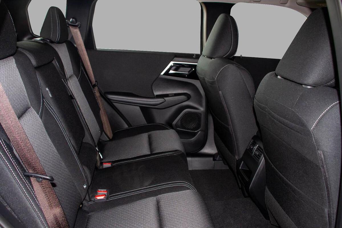 2024 Mitsubishi Outlander ES ZM Auto AWD MY24 image 9