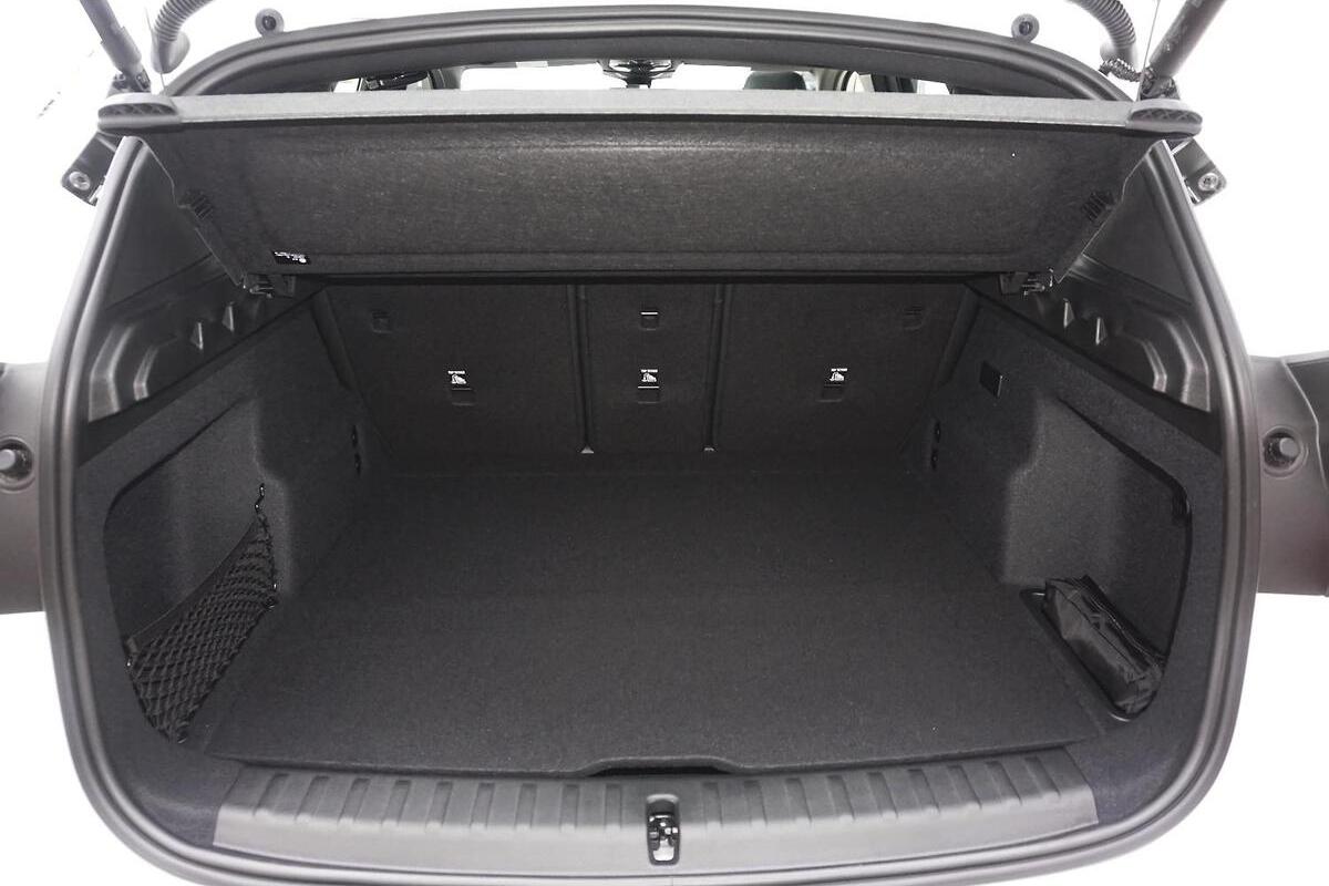 2025 BMW iX1 xDrive30 xLine U11 Auto AWD image 7