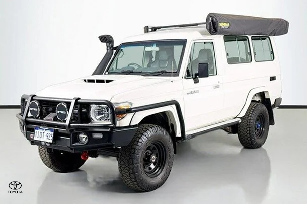 2022 Toyota LANDCRUISER MILITARY WorkMate image 4