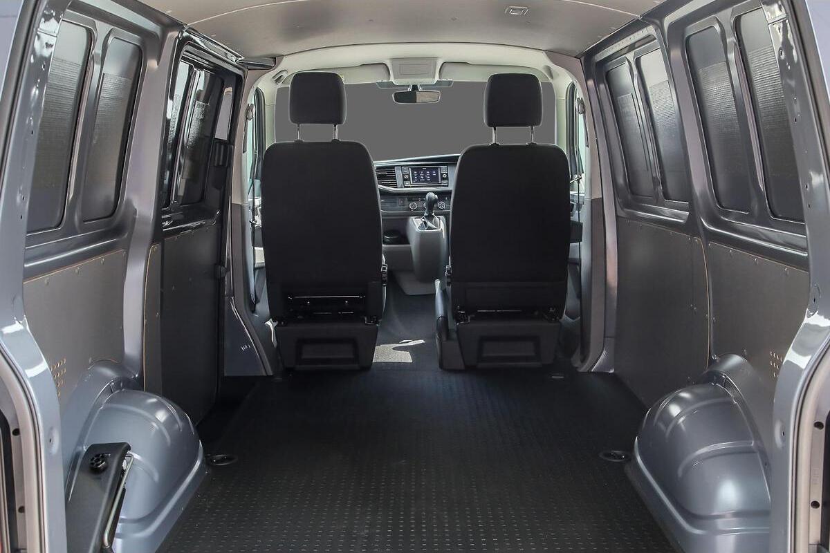 2024 Volkswagen Transporter TDI450 T6.1 SWB Auto MY24 image 11