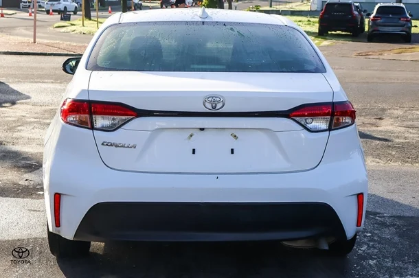 2023 Toyota Corolla Sedan Ascent Sport image 5