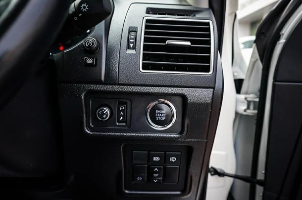 2021 Toyota Prado Kakadu image 17