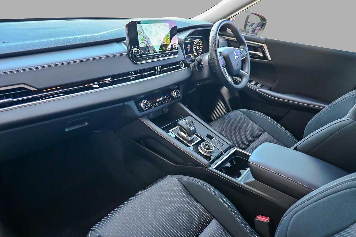 2024 Mitsubishi Outlander PHEV ES ZM Auto AWD MY24 image 7