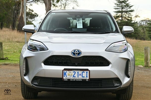 2021 Toyota Yaris Cross Hybrid Urban image 2