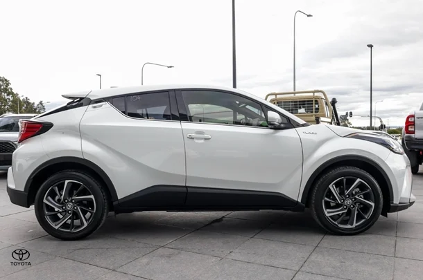 2022 Toyota CH-R Koba 2WD image 4