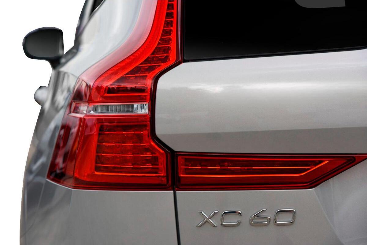 2024 Volvo XC60 Plus T8 Plug-In Hybrid Auto AWD MY25 image 19