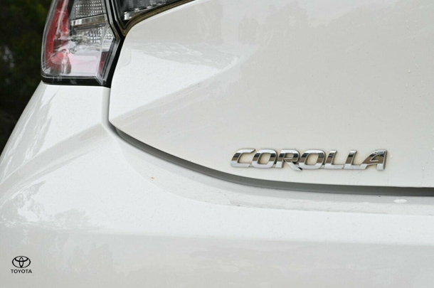 2019 Toyota Corolla Ascent Sport image 13