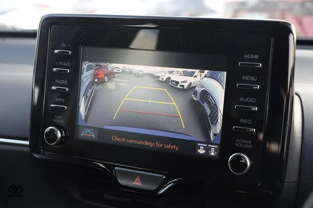 2024 Toyota Yaris Cross Hybrid GX image 3